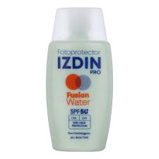 کرم ضد آفتاب بی رنگ ایزدین پرو مدل Fusion Water با SPF50 مناسب انواع پوست حجم 50 میلی لیتر